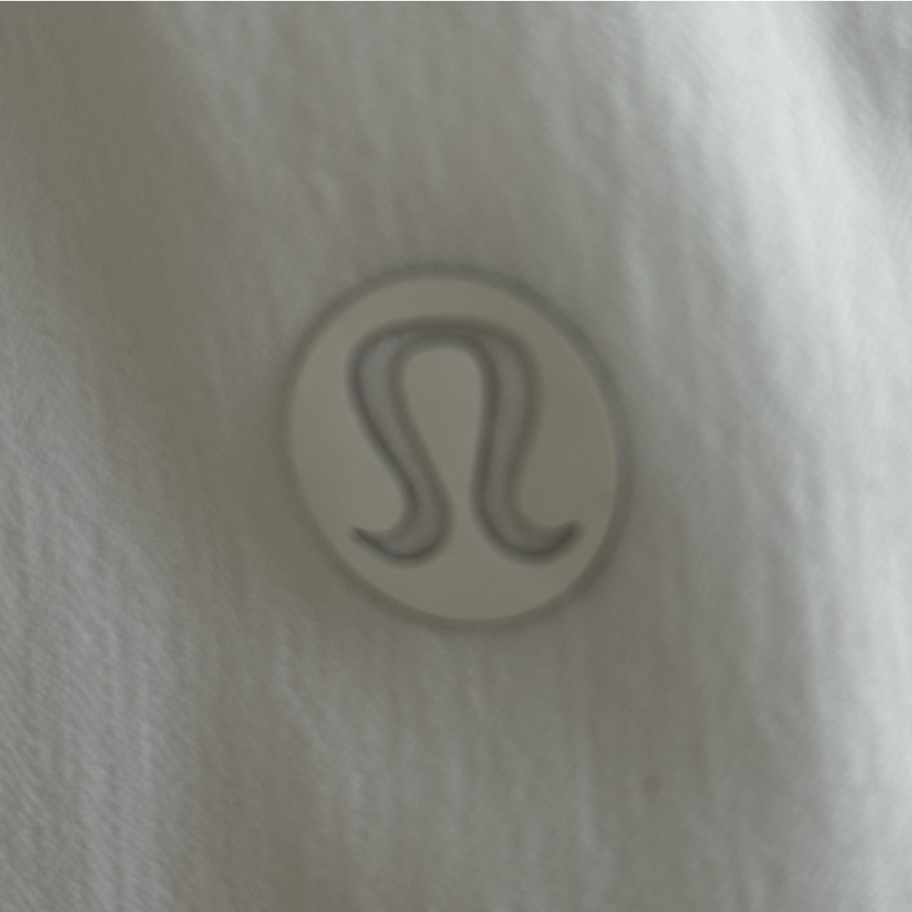 Lululemon Sz S Dance Studio Relaxed-Fit Mid-Rise Cargo Pant White Like New 2024 - Picture 7 of 16